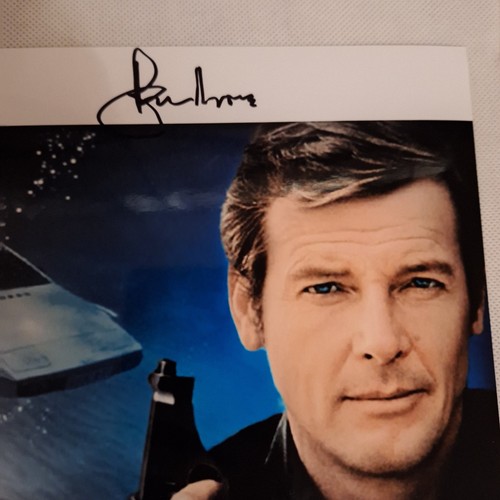 James bond roger moore - roger,