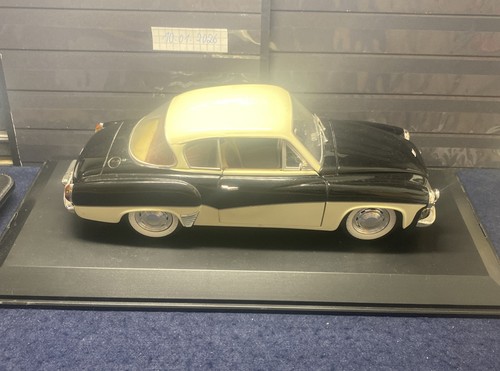 Revell wartburg 311 - 1/18,,