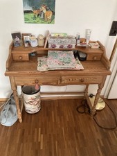 Schöner Sekretär aus Pinienholz..Guten Zustand Zu verkaufen, für 75; Euro