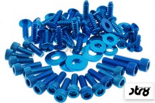 Verkleidungsschraubenset STR8