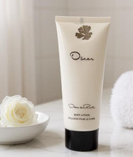 OSCAR by OSCAR DE LA RENTA for