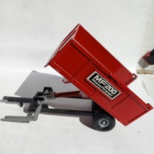 BRITAINS 1:32 MF200 EINACHSKIPPER