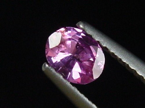 Pinker saphir pink sapphire - /,
