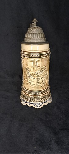 Alter bierkrug mit zinndeckel - bierkrug,