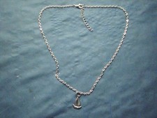 Kinder Halskette mit Anhang Segelboot- Silber / geb.