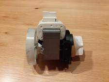 ORIGINAL MIELE LAUGENPUMPE ABLAUFPUMPE PUMPE BE28 B3-144 T.Nr. 3788830  3788832+