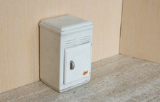 Efzet Kühlschrank aus Blech