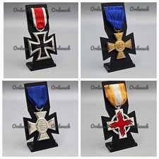 ORDENSTÄNDER IN EK ✠ FORM -