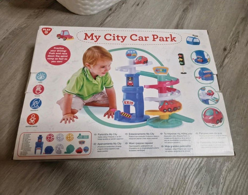 Play city car park - play,