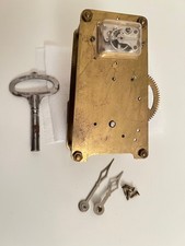 uhrwerk aus kleiner Manteluhr Ersatzteile Reparaturen Unruh Hemmung