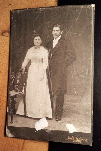 Stehendes paar mann frau - mann,