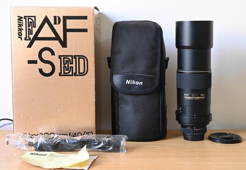 Nikon nikkor 300mm f - nikon,