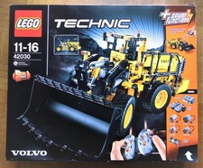 Lego  Technic Volvo 42030  mit FB  vollständig mit BA für 2 Modelle unbespielt