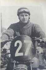 1954 DDR Motorrad-Rennfahrer Artur Flemming DER ROTE TEUFEL MZ NSU EMW Suhl FOTO