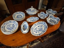 Hutschenreuther Porzellan Ess-Service Zwiebelmuster 6 Pers.  19 Tlg.