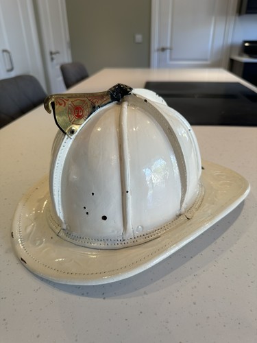 Cairns brothers leder - brothers,