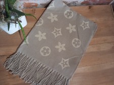 Schal Blumen beige Winter Tuch