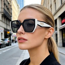 Prada PR 15WS Oversize Square