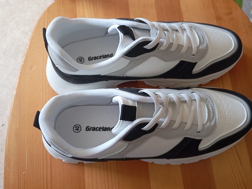 Schöne neue turnschuhe von - neue,