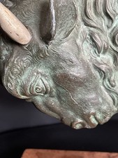 Antike Bronze Statue Bison Tierbronze Kampfstellung Skulptur