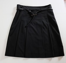 schwarzer Business-Rock, Gr