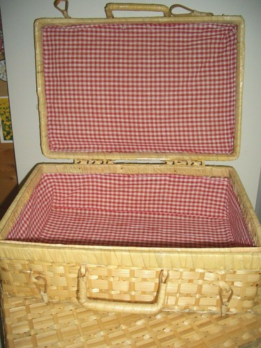 Picknickkorb/Trachten-Nähkorb