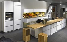 Einbauküche SARA WEISS matt Glasküche Musterküche Glasfront