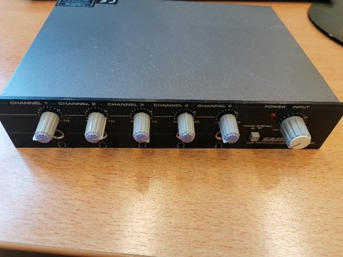 Samson headphone amplifier - headphone,