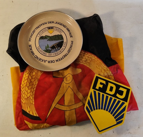 Lot fdj prägepappe wimpel ddr - prägepappe,