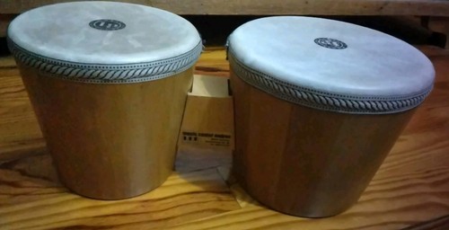 Vintage traditionelle bongos - vintage,