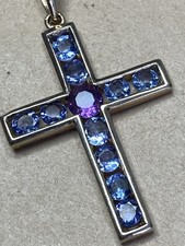 Goldkreuz. Religiöses