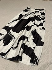 Neuwertiger Frauenrock