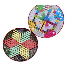 Glasperlen-Dame, Fliegendes