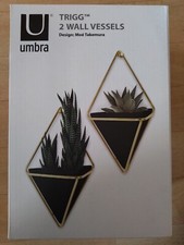 Umbra Trigg Wandvase & Geometrische Deko Schwarz/Messing 2er Set Übertopf Klein