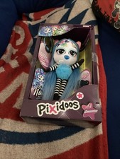 NICI PIXIDOOS PLÜSCHPUPPE NALI MIT ZUBEHÖR 20CM IN BOX