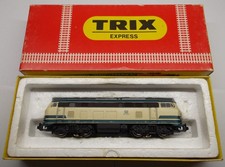 Trix Express H0 2255: 218 218-6 blau/beige zweimotorig mit OVP