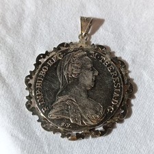 Maria Theresia Anhänger 800er