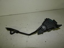 Nissan Almera Tino BJ 2003 Gaspedal 1,8l 16V 18002BU410
