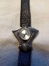 Harley-Davidson Damenuhr V2 Vintage Bulova Shark Band sehr selten mit Dose