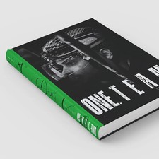 ONE. TEAM. Dominic Pencz –