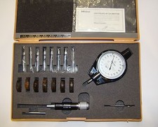 Mitutoyo Präz. Innenmikrometer 3.7-7.3mm mit 0.001 Messuhr mit 7 Stk. Messringen