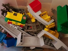 Lego Duplo elektrische Lokomotiven, Schienen, Weichen, Brücke