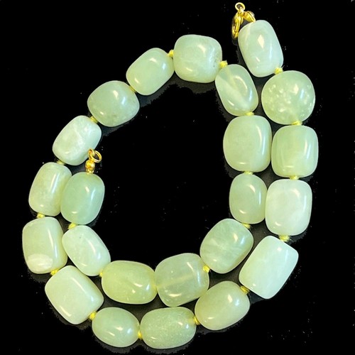 Jade nuggets strang - jade,