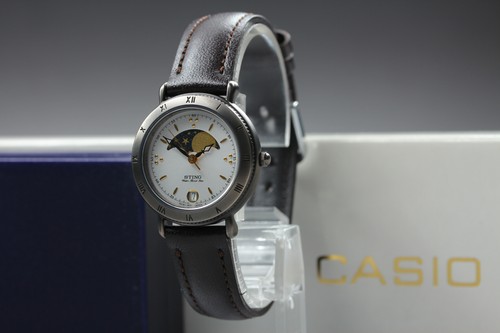 Neuwertig mit box casio - box],