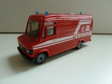 SIKU 2011 Feuerwehr, Rettungswagen MB 809D 1:55