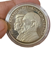 John F. Kennedy und Konrad