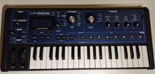 Novation MiniNova 37 Keyboard Synthesizer-  wie Neu 