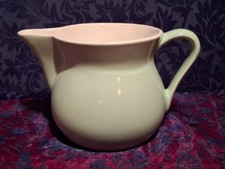 alter Milchkrug mit WAKU Boden von Melitta pastellgrün