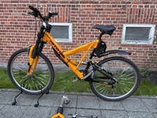 Cannondale Super V, Headshok Moto FR , Fox Alps 5 R, Deore XT Mountainbike