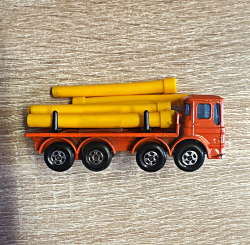 Matchbox series lkw mit rohren - series,